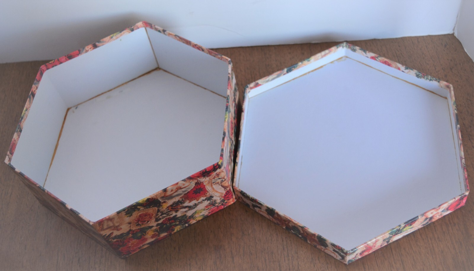 VTG Stackable Storage Hat Box (3) Hexagon Victori… - image 9