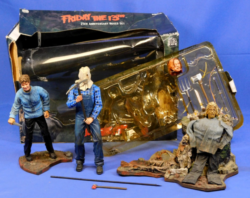 JUEGO EN CAJA VIERNES 13 25 ANIVERSARIO JASON & PAMELA VOORHEES