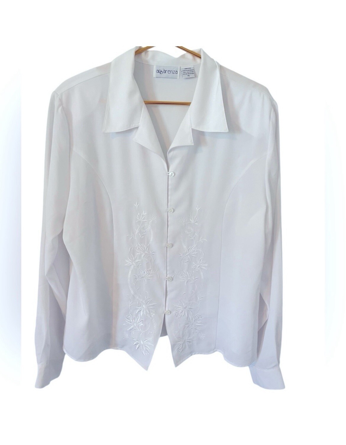 Appàrenza White Button Down Embroiled Blouse, Siz… - image 1