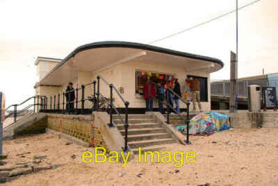 Photo 6x4 Cafe on Canvey Island front Open for business; even on a cold w c2009