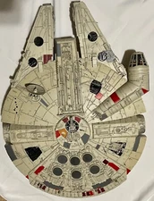 STAR WARS DEAGOSTINI MILLENNIUM FALCON 1:43 FULLY ASSEMBLED W/REMOTE CONTROL