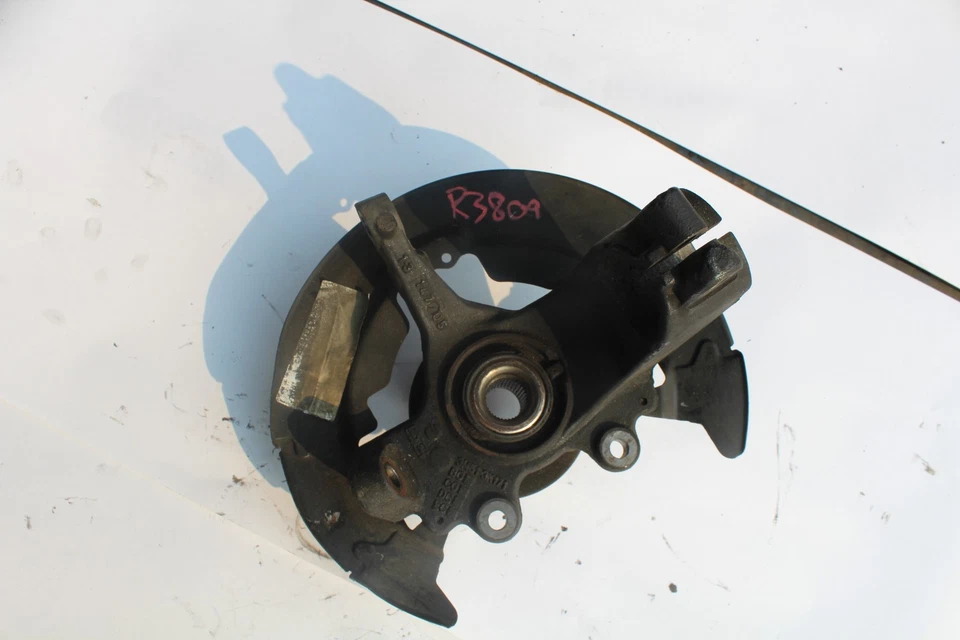 2005-2010 VOLVO V50 ПЕРЕДНИЙ ПАССАЖИР ПРАВЫЙ БОКОВОЙ ШПИНДЕЛЬ КОСТЯШКИ R3809 - Изображение 2 из 4