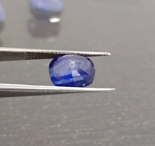 2.68ct IGI Certified Royal Blue Sapphire, Natural Untreated Gemstone - Picture 6 of 8