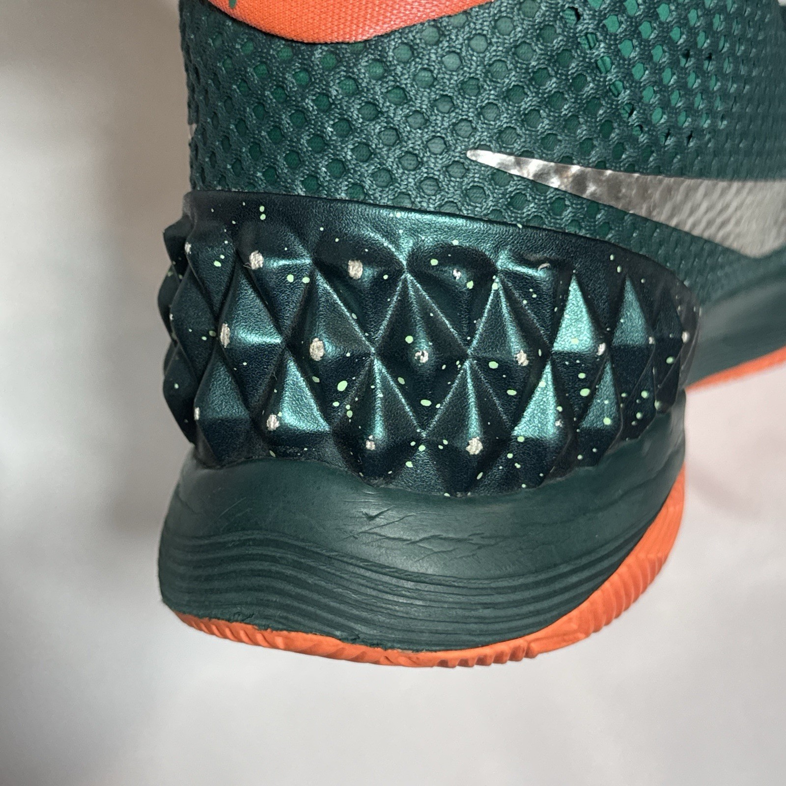 Nike Kyrie 1 Flytrap Emerald Green Basketball Sho… - image 10