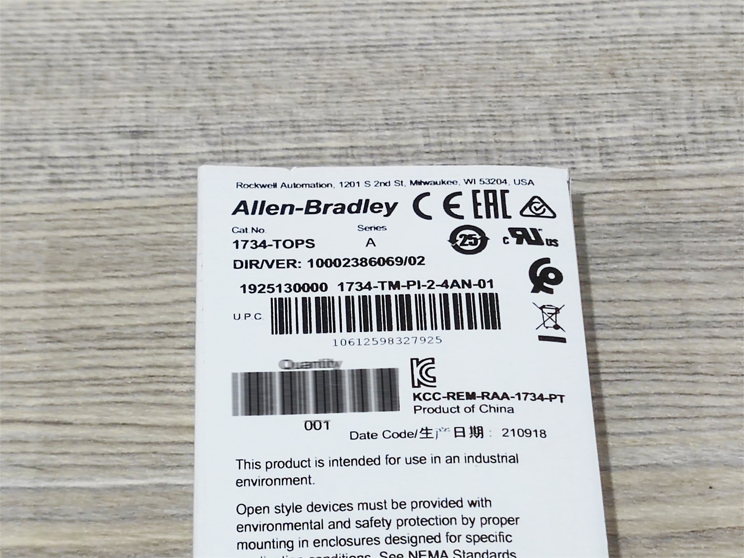 1734-TOPS Terminal Base Module Point Input/Output