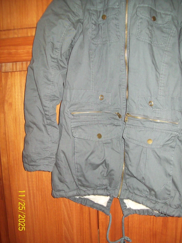 WOMENS WARM WINTER COAT JACKET WITH DETACHABLE HOOD GRAY SIZE LARGE YMI - Image 3 of 4