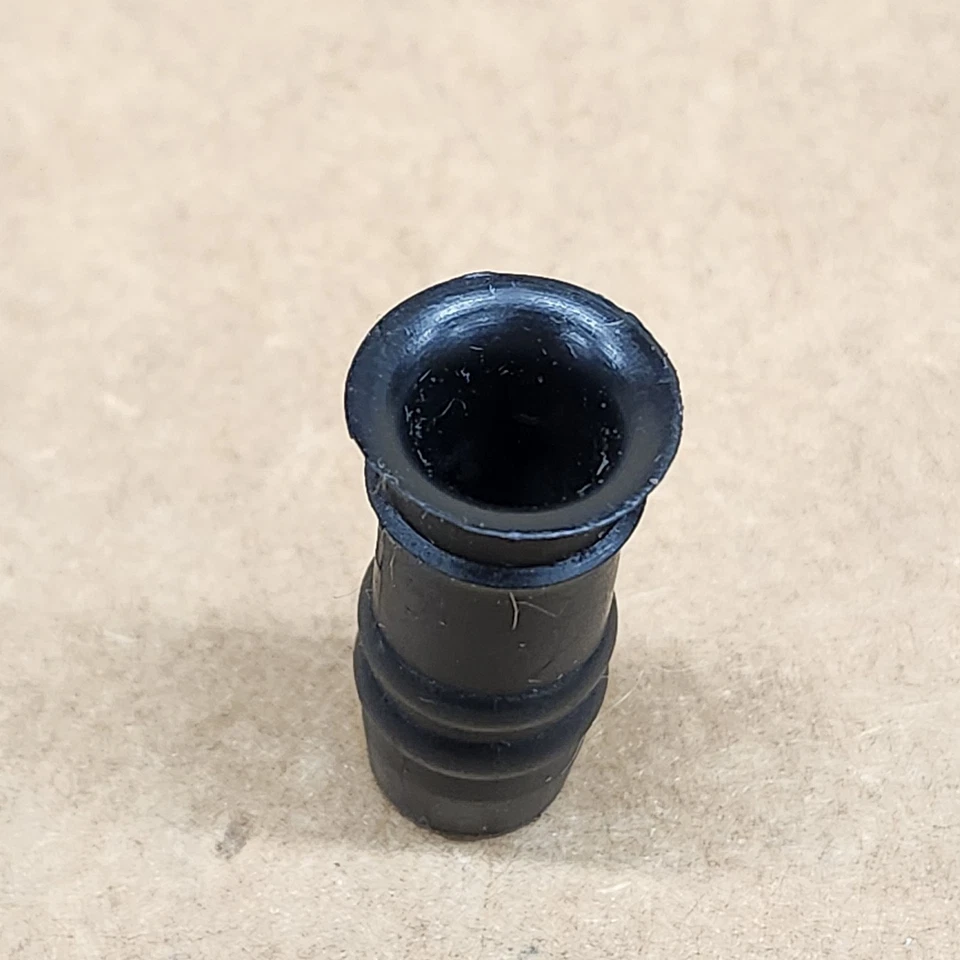 Manguera de llenado de tanque de gasolina Corvettes 56-96 boquilla llenado de combustible junta de arranque drenaje OEM Foto 2 de 3