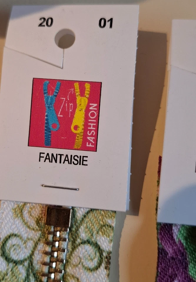 10 Reißverschlüsse: 6 x dekorative Spitze je 15 cm und 4 x geblümt je 20 cm - Bild 4 von 4