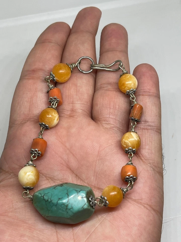 antigua araña turquesa con ámbar y pulsera de cuentas de coral - Imagen 3 de 3