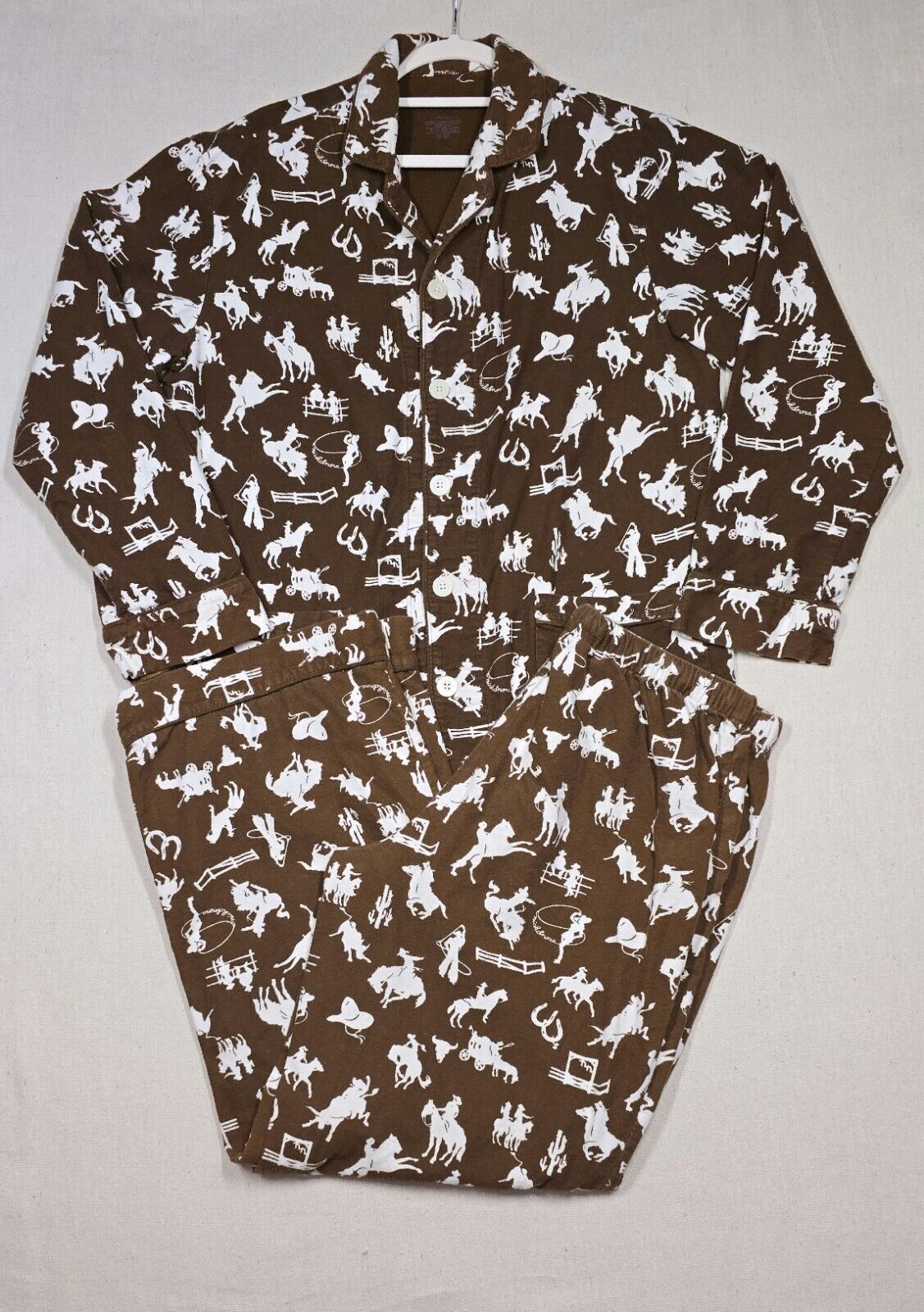 Foto 1 di 22