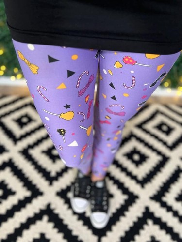 TWEEN LuLaRoe Leggings ~ CANDY PATTERN ~ HALLOWEEN; Sizes 00-0; purple - Picture 3 of 5