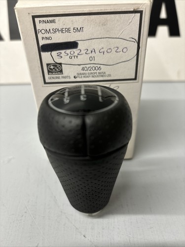 Subaru Impreza/Forester Momo Leather 5 Speed Gearshift Knob Genuine 35022AG020 - Picture 7 of 12