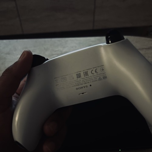 Manette + Pc Gaming Gigabyte G6 KF-H3FR854KH ( bien lire la description ) - 第 9/10 張圖片
