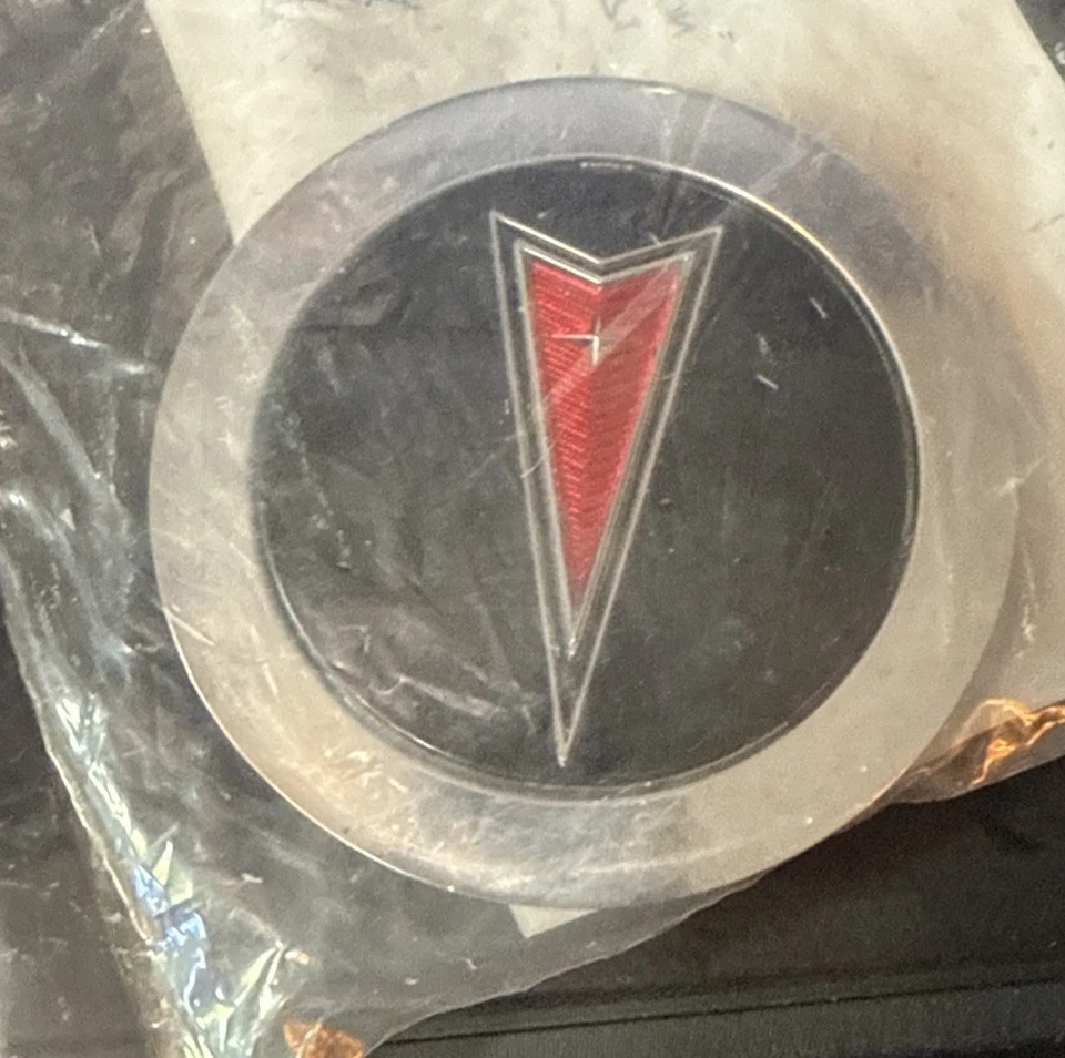 NEW NOS GENUINE GM OEM Pontiac 6000 Center Cap 1986-1994 Wire Wheel Cap RARE! - Image 3 of 4