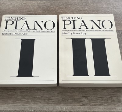 Teaching PIANO A Comprehensive Guide & Reference Book For The Instructor Vol 1&2
