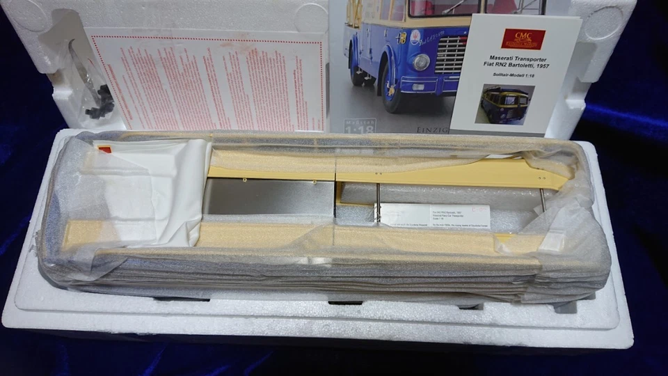 Top Mint CMC 1/18 Maserati Racing Transporter Fiat 642 RN2 1957 Rare JAPAN - Image 3 of 4