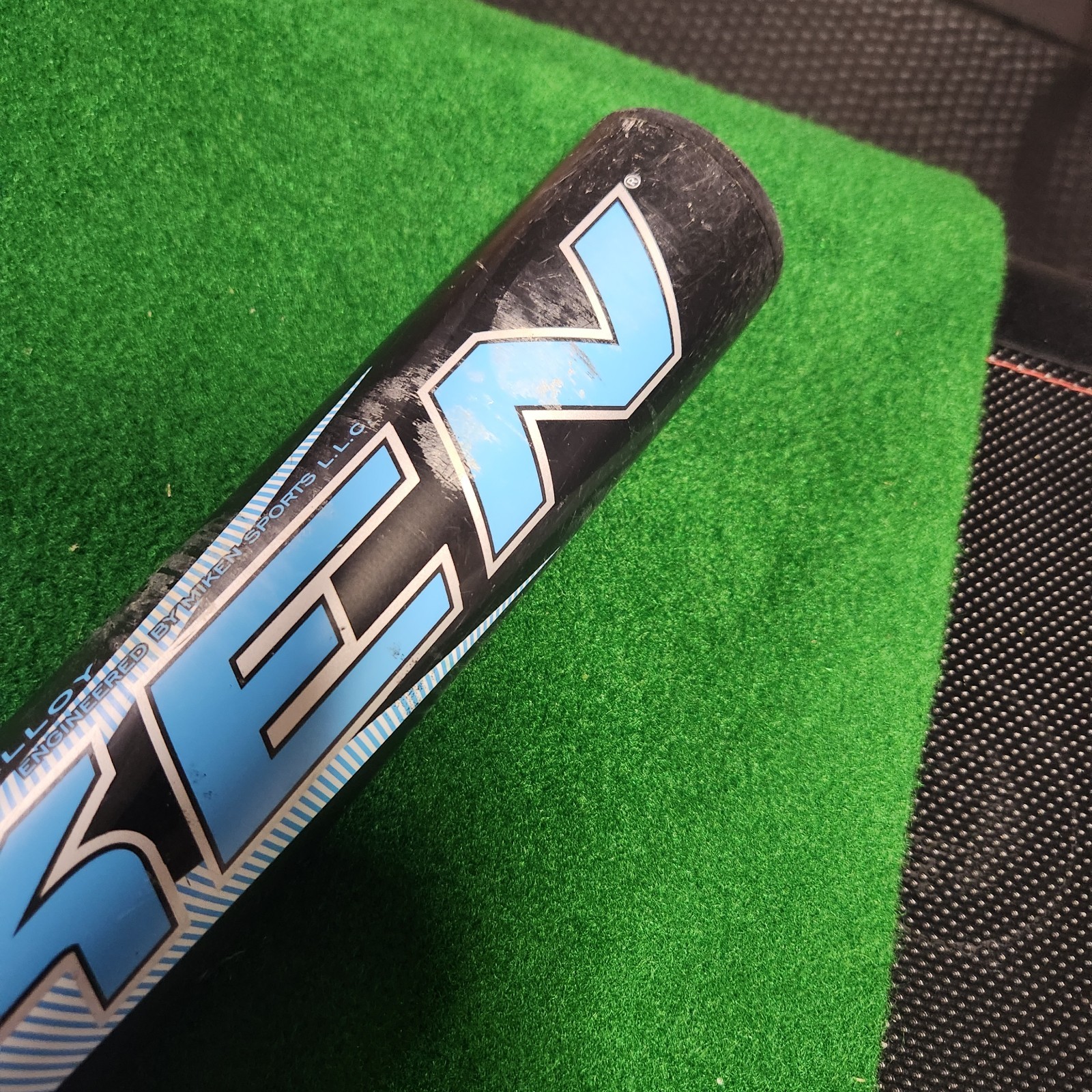 Miken Vicious Slow Pitch Softball Bat 34" 28oz MPAVIC