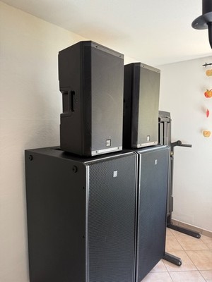 2x RCF ART 945-A Aktivlautsprecher inkl. Flugbügel   mit Restgarantie