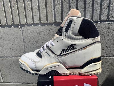 vintage avia shoes