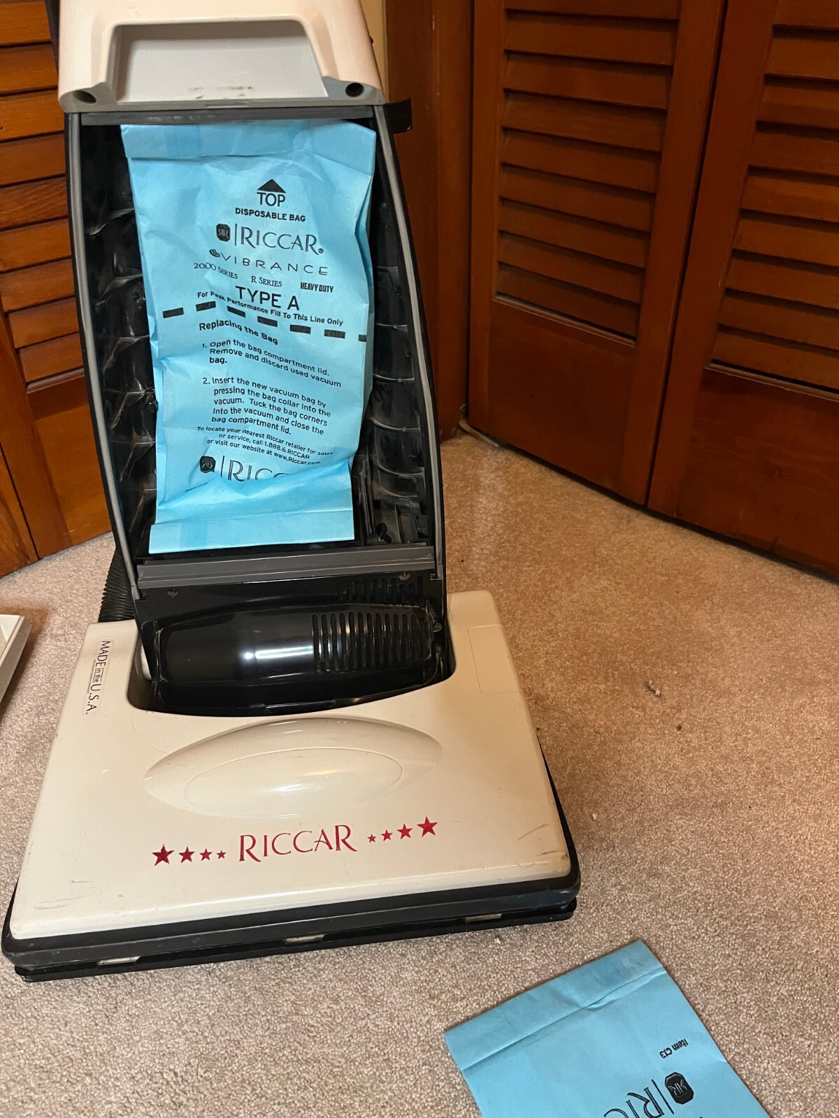 RICCAR Vibrance VIBCL. Bagged Upright Vacuum Cleaner White Works