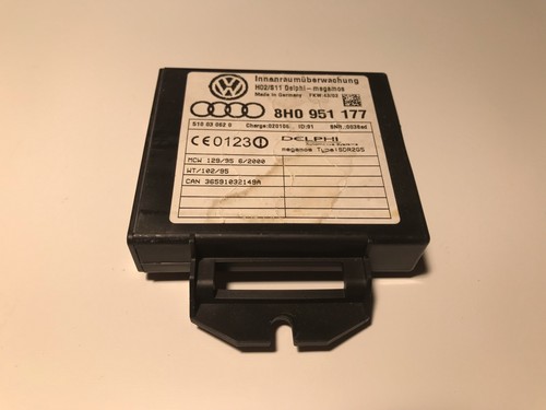 Audi A4 Cabriolet 8H 2.4 Innenraumüberwachung Steuergerät 8H0951177
