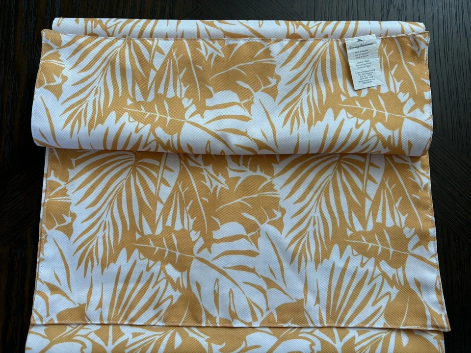 Corredor de mesa Tommy Bahama reversible 80" X 16” oro amarillo y hojas de palma blancas Foto 4 de 4