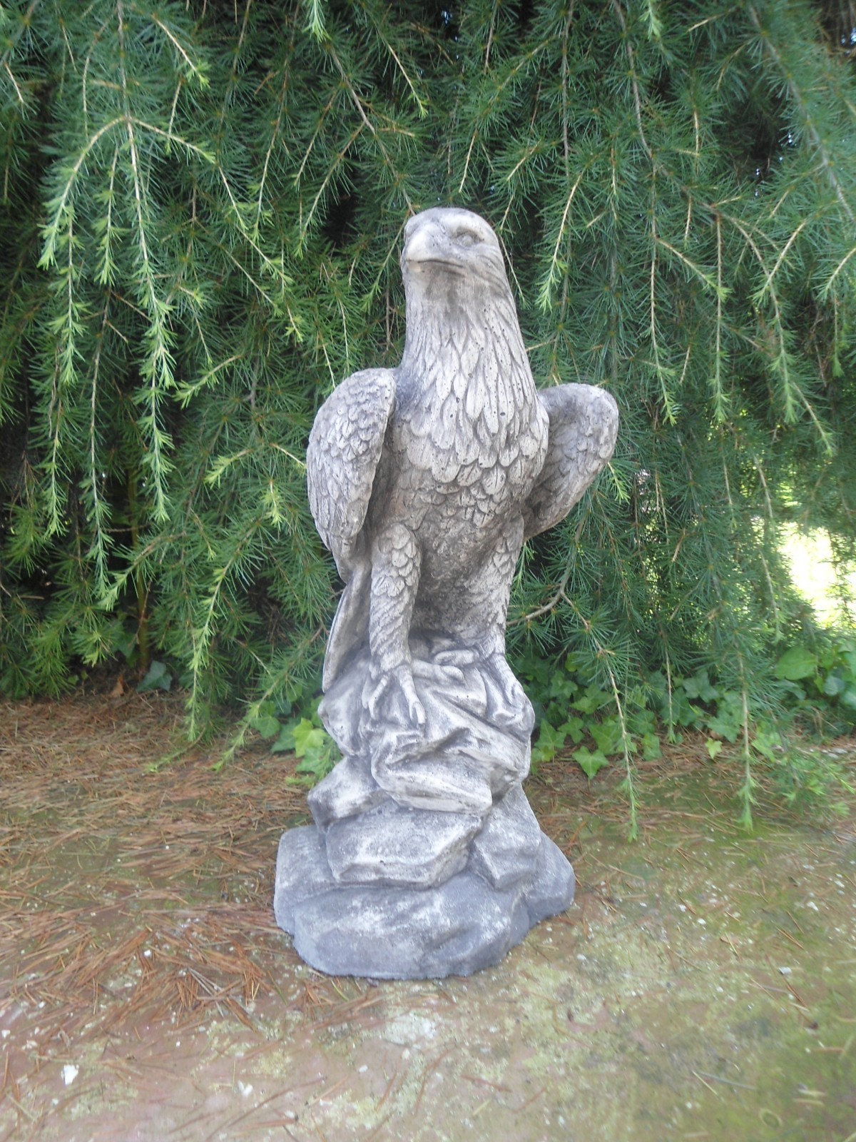 Statua Aquila da Esterno Effetto Pietra Antica | Arredo Giardino Rustico