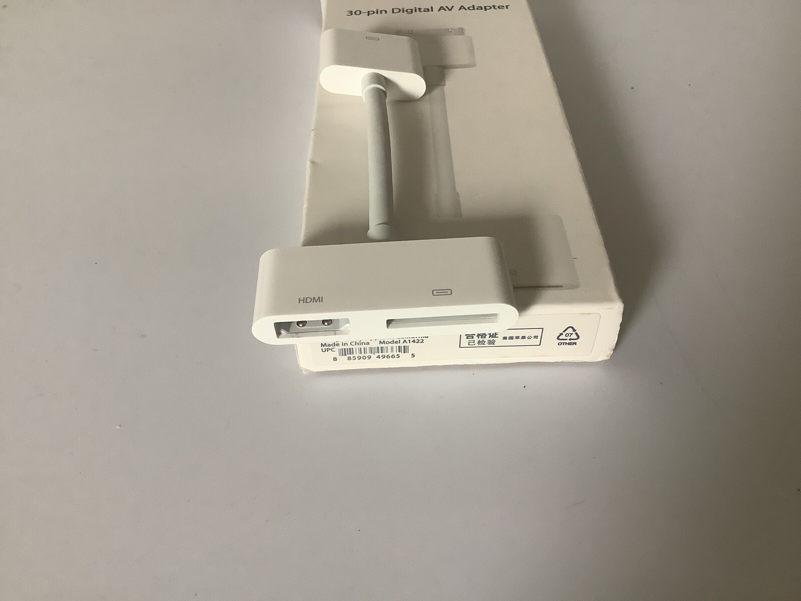 Apple 30pin Digital AV Adapter White MD098ZM/A Model A1422 As Boxed