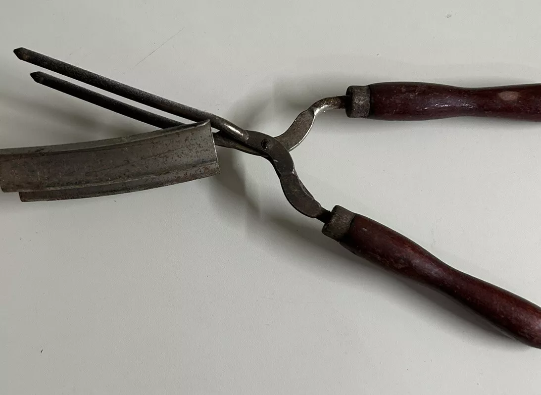 Antique Curling Iron Folding Handles (JAS) Antique Curling Iron Folding Handles (JAS)