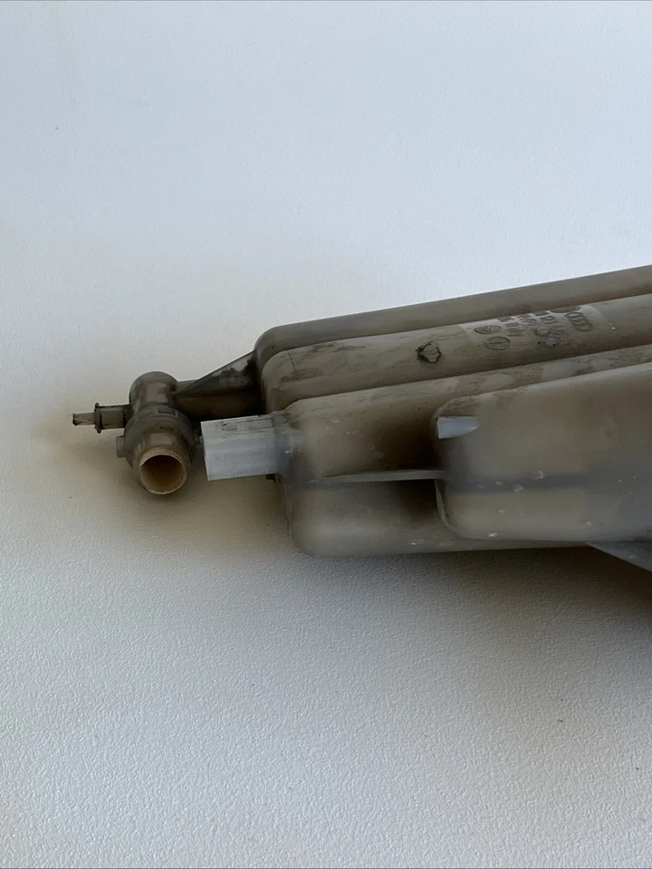 Depósito de refrigerante del motor para Audi 2013-2016 2,0 L A4/A5/Allroad Foto 3 de 4