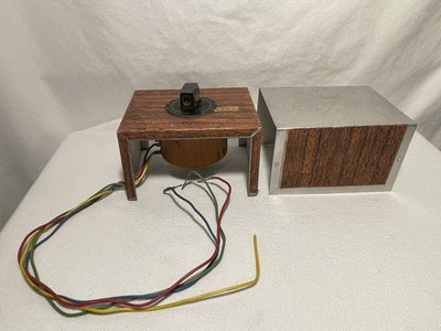 Superior Electric 10B Powerstat Variable Transformer With Cover And Knob