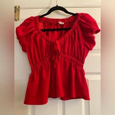 Sienna Sky Red Y2K styleWomen's short sleeve Top small