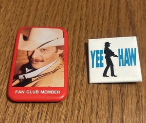 Alan Jackson Fan Club Pins 1990s Country Music Lot Of 2 Pins