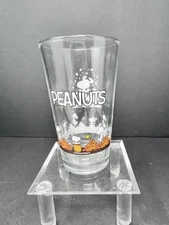 Peanuts Worldwide LLC Autumn 2018 Drinking Glass “I’m Hooked On Autumn”