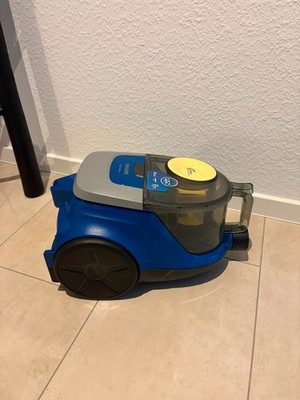 Philips Serie 2000 850W beutelloser Staubsauger (XB2122/09)