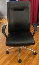 Hon Company High-back Executive Chair HIEH3.P.H.U.SQ11.T.PA