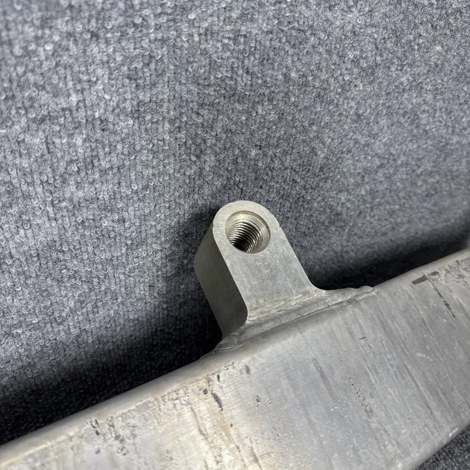 🔶2007-2015 INFINITI G25 G35 G37 Q40 SEDÁN PARACHOQUES DELANTERO REFUERZO BARRA DE IMPACTO Foto 3 de 4