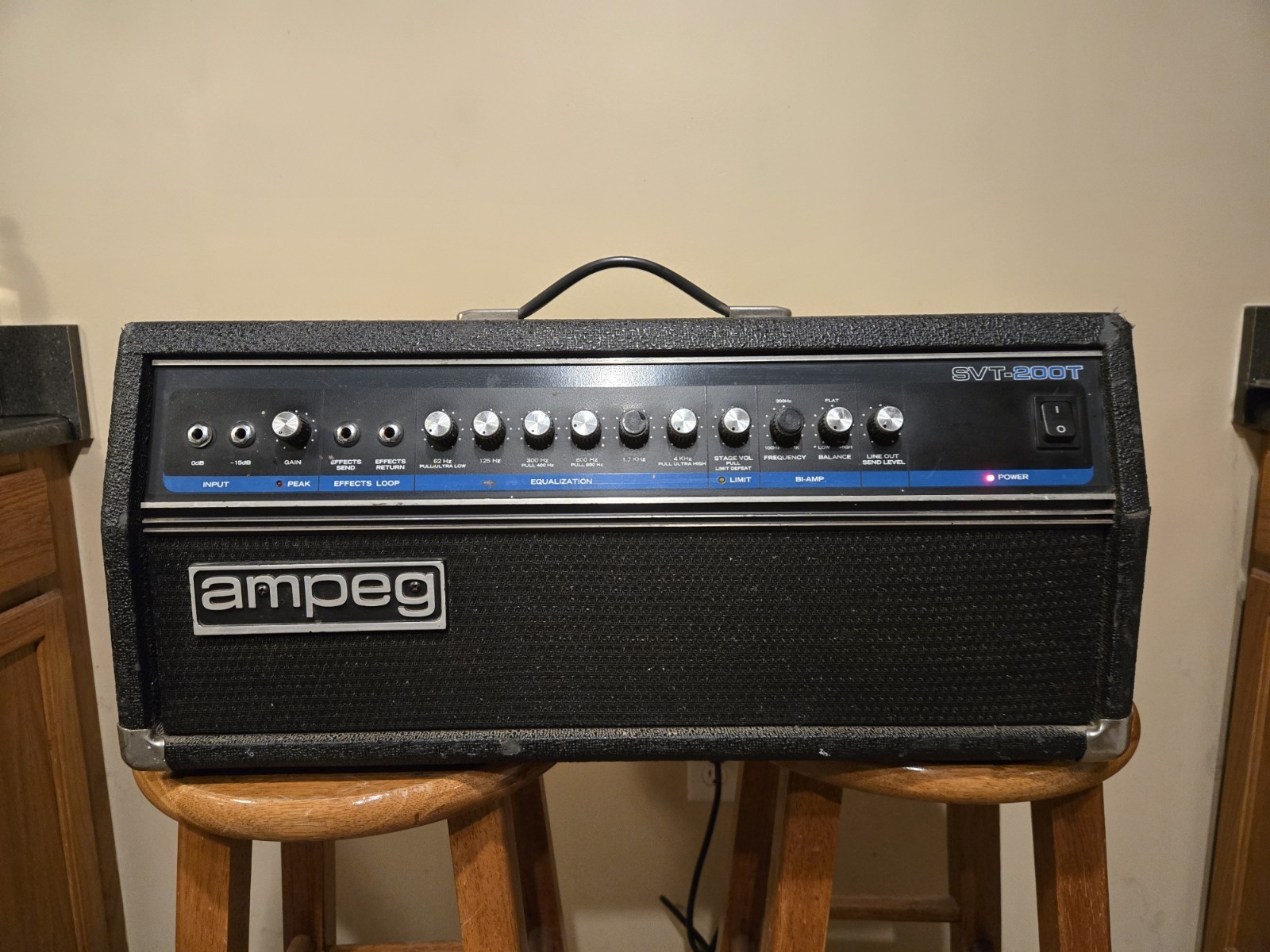 Ampeg SVT-200T 350w Bass Amp Head Vintage 1980s