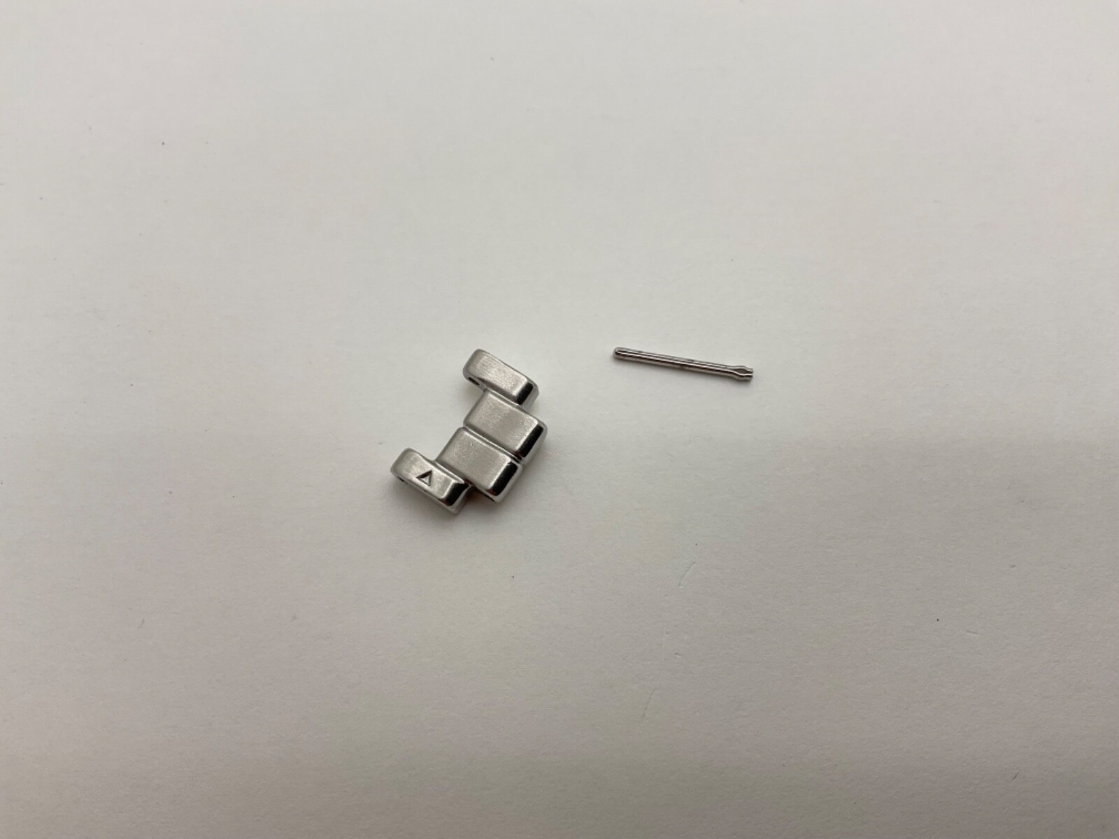 Tissot T094210A stainless steel polished finish 12mm band link