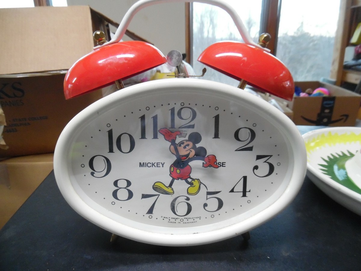 Vintage Bradley Disney Mickey Mouse red & white alarm clock - 9