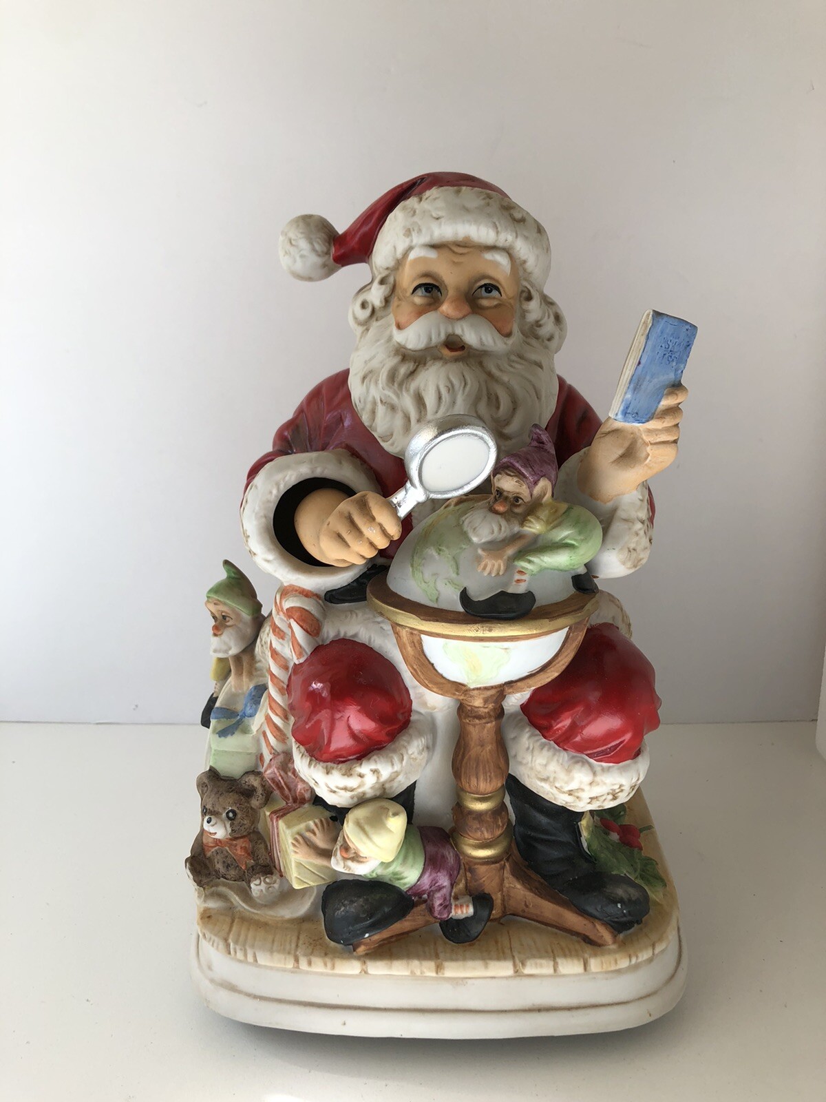 Melody in Motion SANTA CLAUS 07012 WACO Plays "Santa is Coming to Town