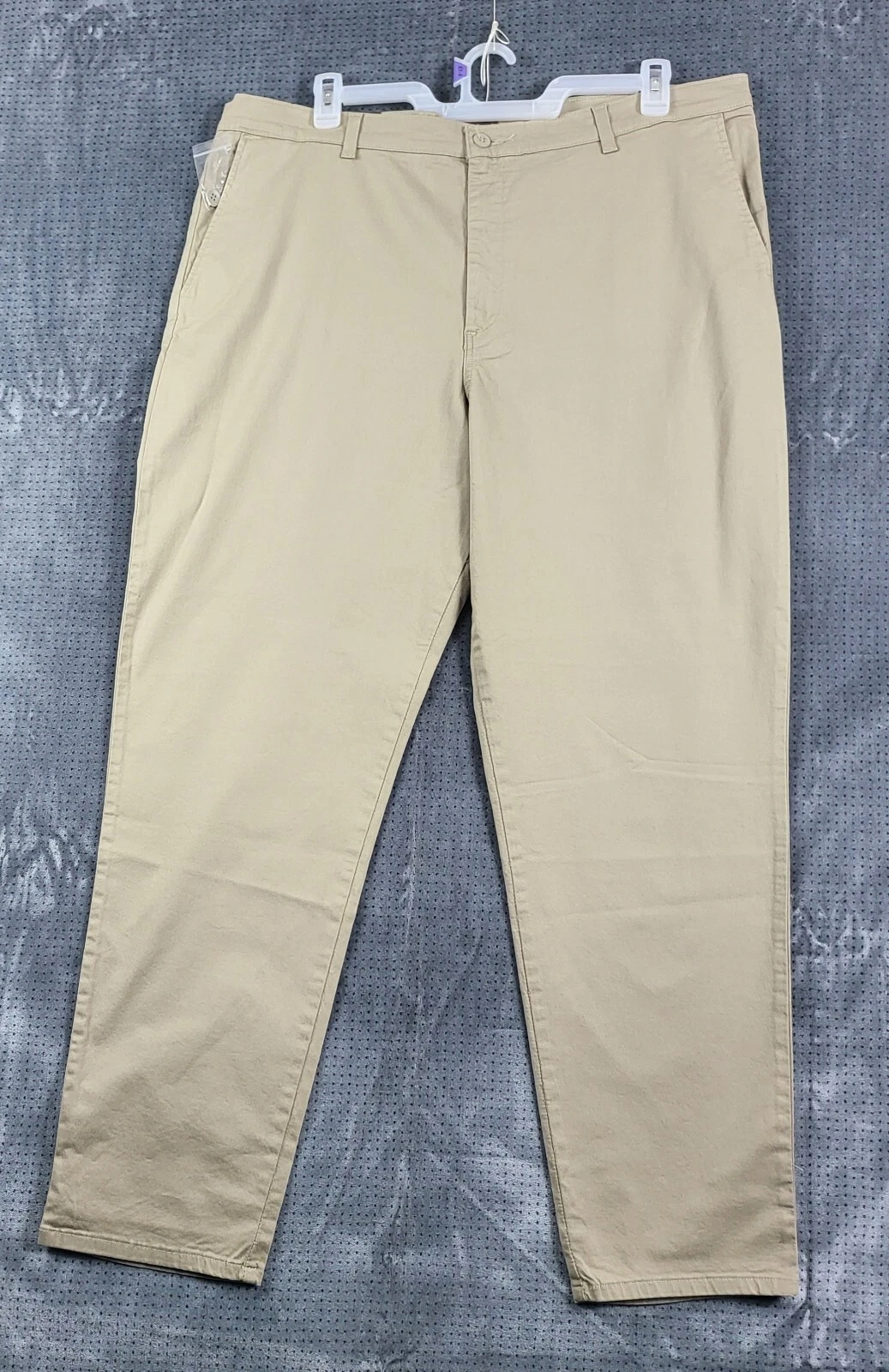 Great Northwest Men's Straight Fit Size 42x32 Khaki Pants New With Tags