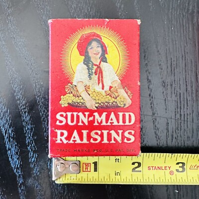 Pair Of Vintage Sun Maid Raisins Mini Boxes - 1.5oz. - 2 3/4” x 1