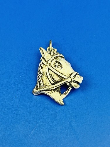 Vintage Pewter Silver tone Detailed Horse Head Pendant - 第 1/7 張圖片