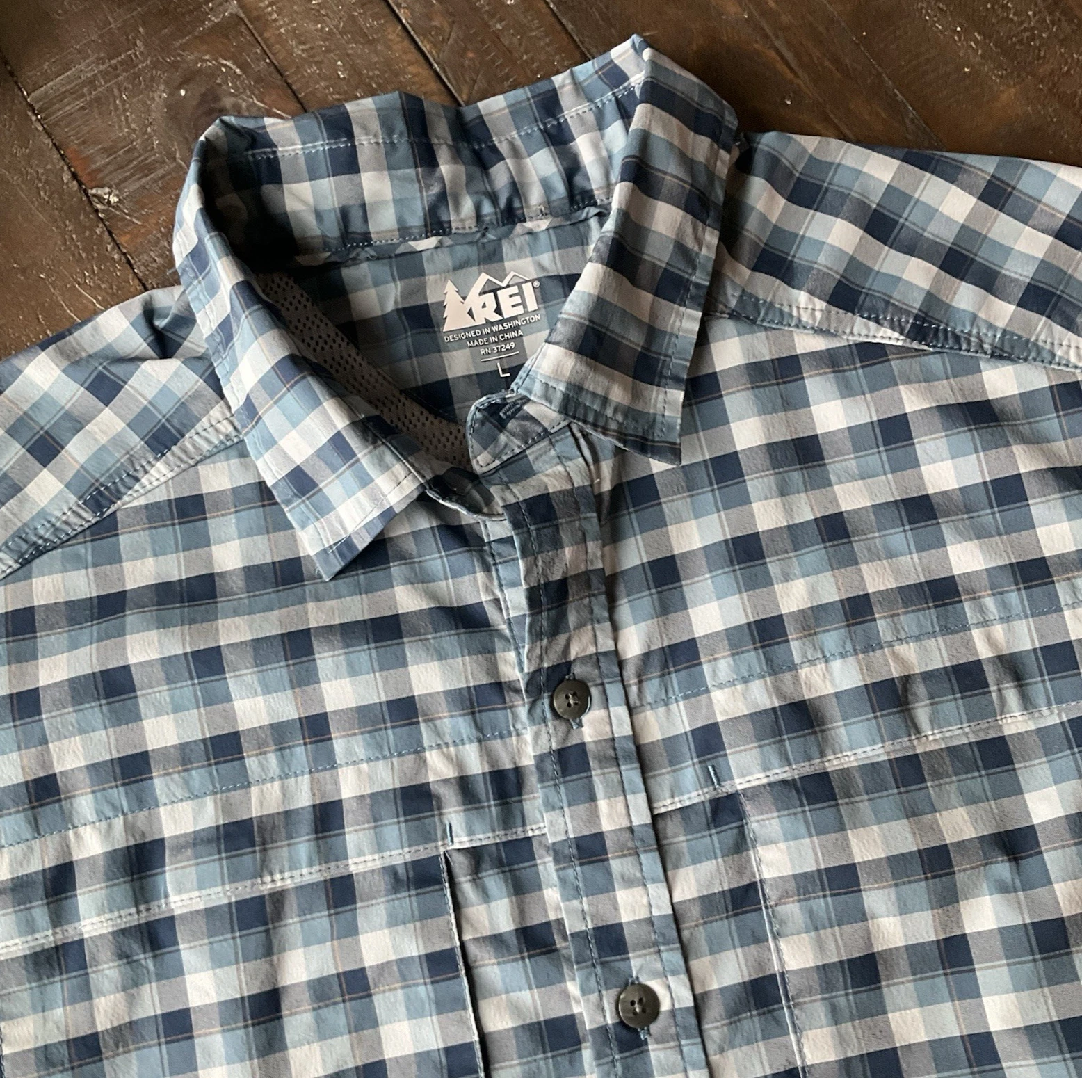 REI Shirt Mens Large Blue Plaid Short Sleeve Vented Hiking Fishing Outdoor Camp
Opens in a new windo