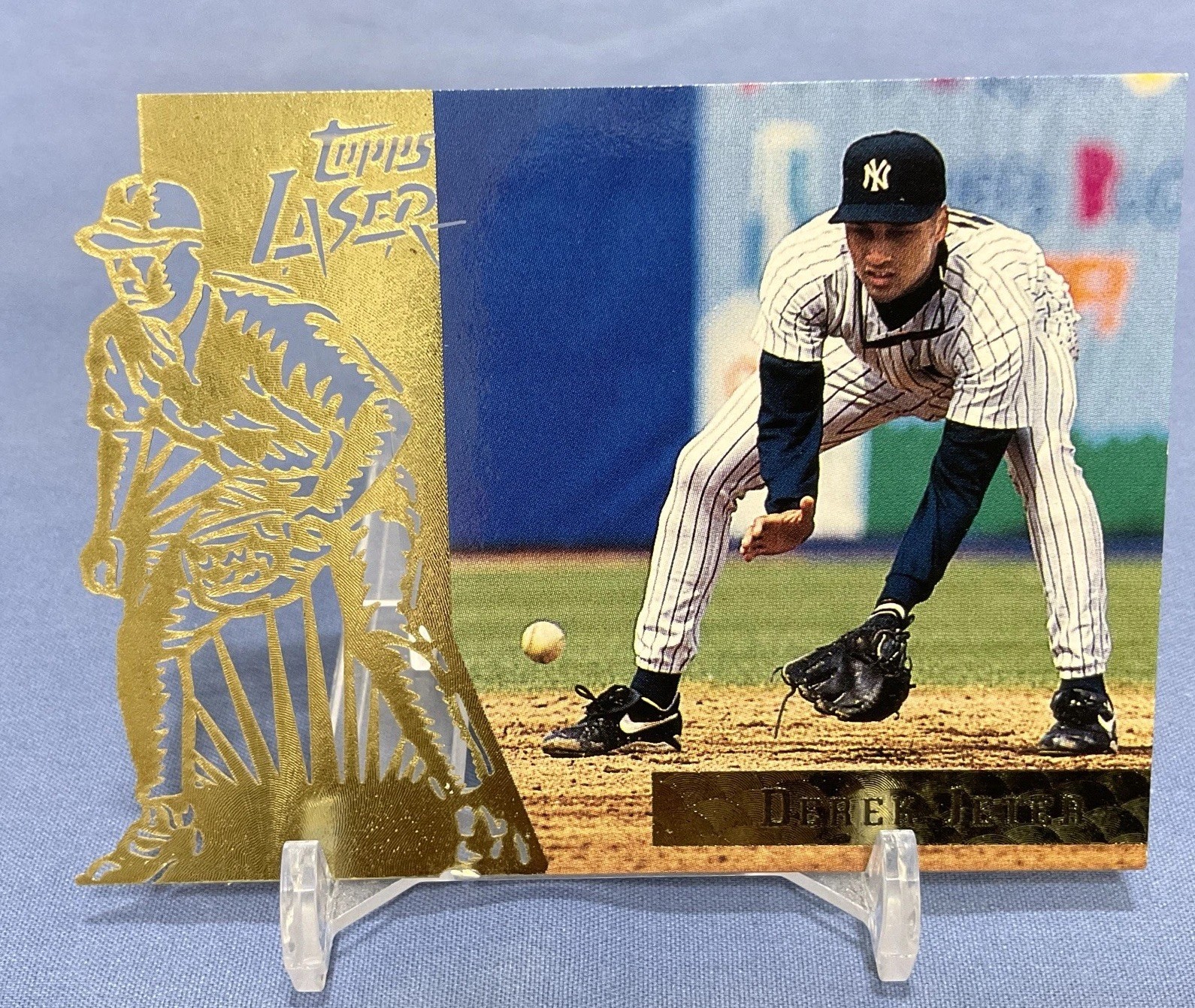 1996 TOPPS LASER MLB BASEBALL DEREK JETER Rookie #82 NEW YORK YANKEES