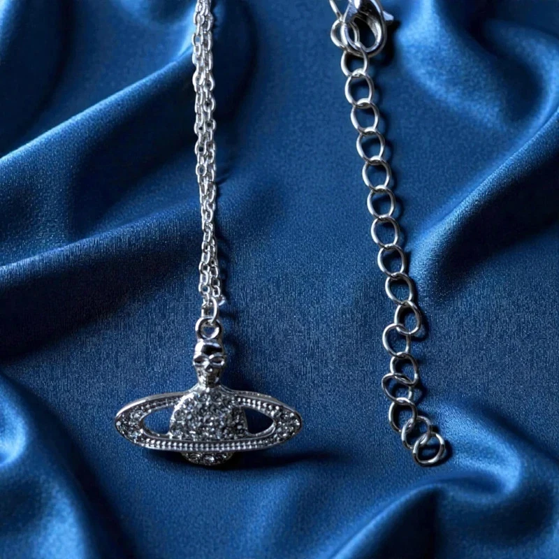 collar réplica vivienne westwood Foto 3 de 3