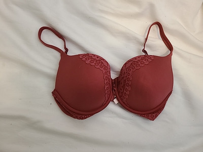 VICTORIA S SECRET Very Sexy Padded Push-Up Bra 32DD/F70
