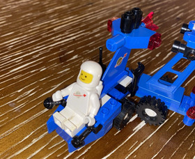 Vintage LEGO Space #6883 and #6884 Terrestrial Rover & Aero Module