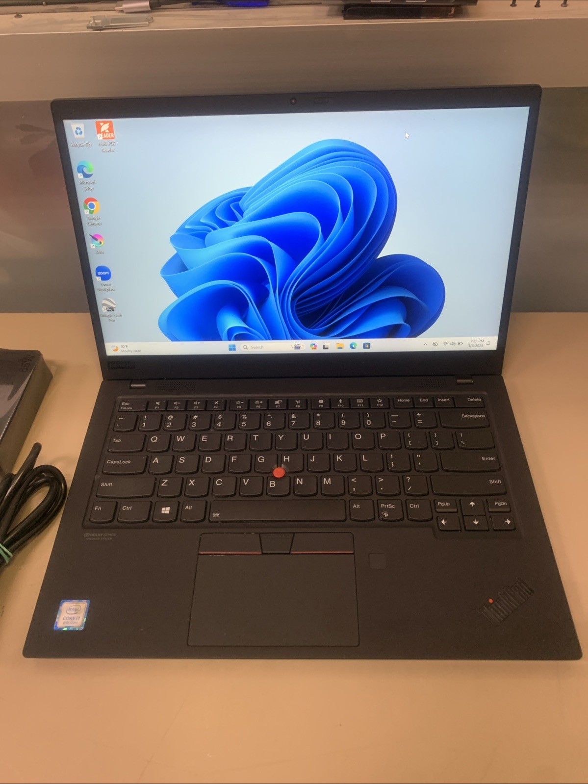 Lenovo ThinkPad X1, 14-Inch Laptop, with Intel Core i7 8th Gen., 256 GB NVMe (Non-Volatile Memory Express), Windows 11 Pro